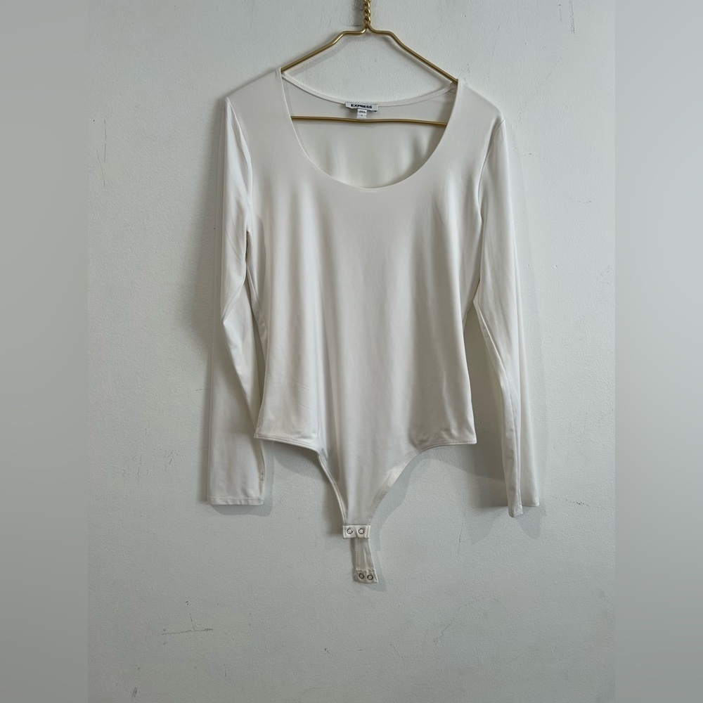 EXPRESS long sleeves bodysuit color white size L
